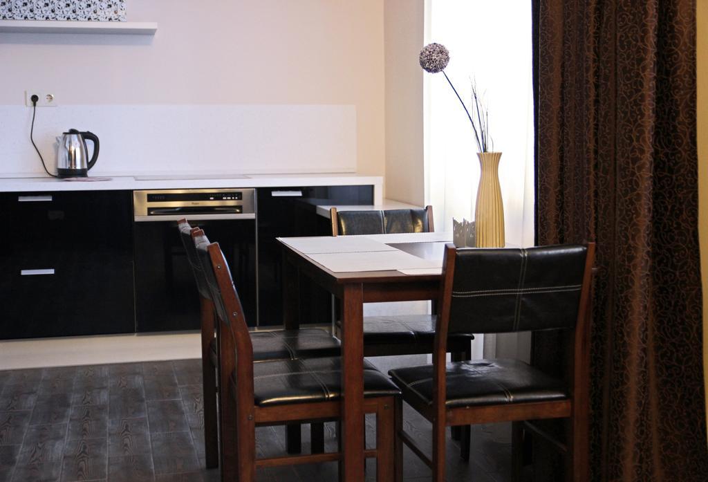 Alexandra Industrial Bridge Apartment Kyiv