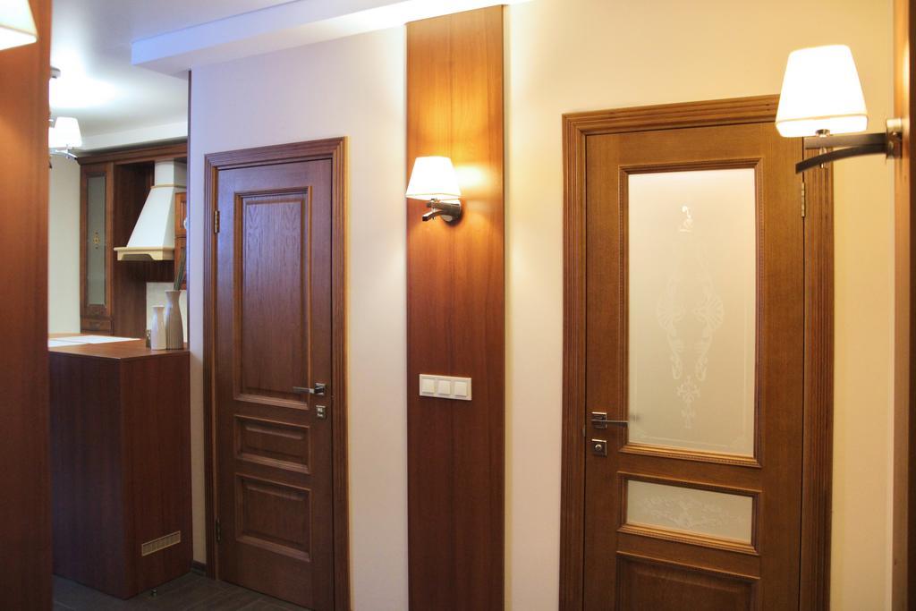 Alexandra Industrial Bridge Apartment
